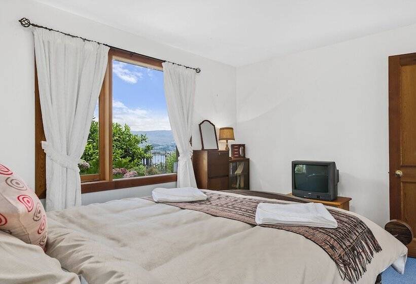 Brightwater Bed And Breakfast