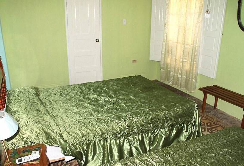 Hostal Teresa Ponce