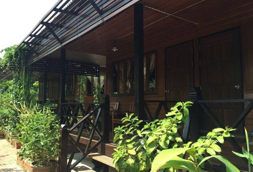 هتل Baan Kong Homestay