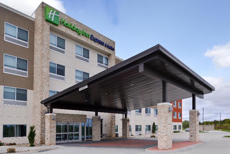 בית מלון כפרי Holiday Inn Express & Suites   Kansas City   Lee S Summit, An Ihg