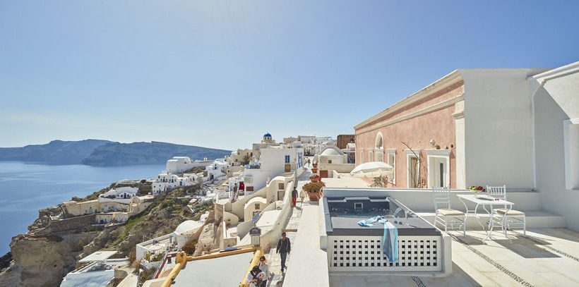 هتل La Maltese Oia Luxury Suites