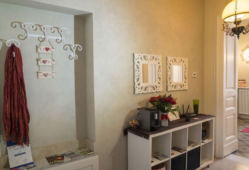 هتل Rossocorallo B&b