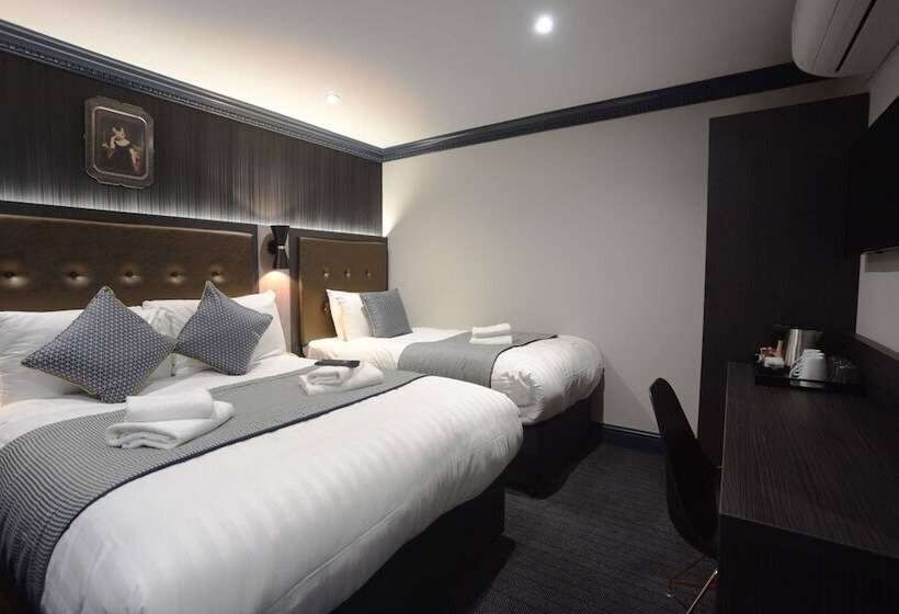 هتل The House Of Toby