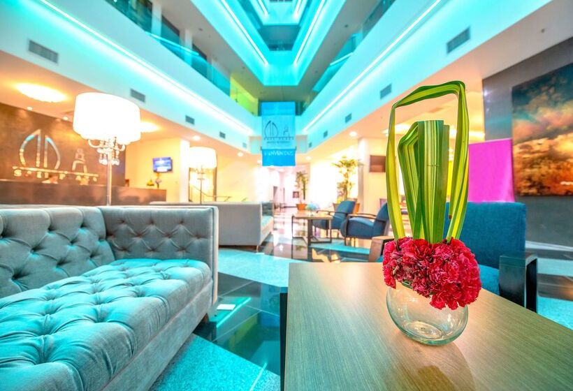 Wyndham Manta Sail Plaza Hotel And Convention Center