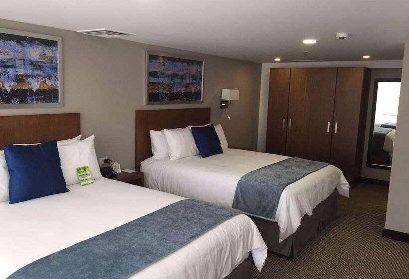 Wyndham Manta Sail Plaza Hotel And Convention Center