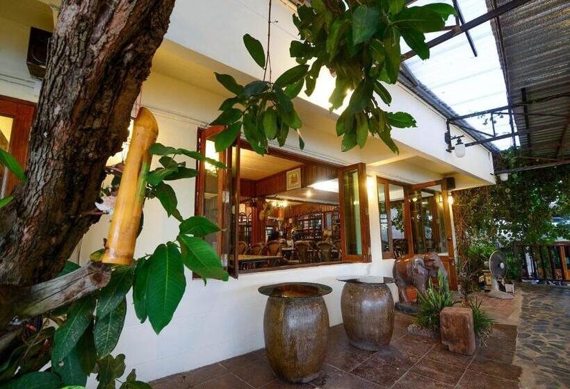 بنسيون Ban U Thong Accommodations