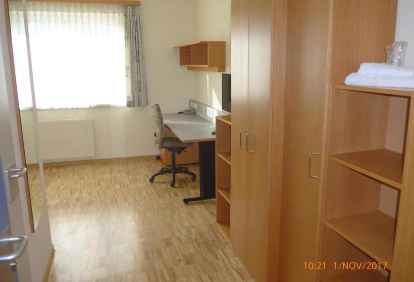 Отель Kolpinghaus Spittal