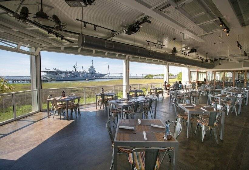 בית מלון כפרי The Beach Club At Charleston Harbor Resort And Marina