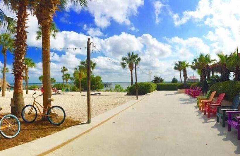 בית מלון כפרי The Beach Club At Charleston Harbor Resort And Marina