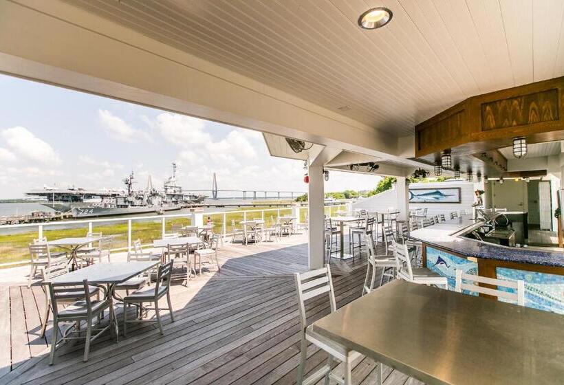 בית מלון כפרי The Beach Club At Charleston Harbor Resort And Marina