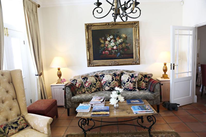 بنسيون Ashbourne Boutique Guest House