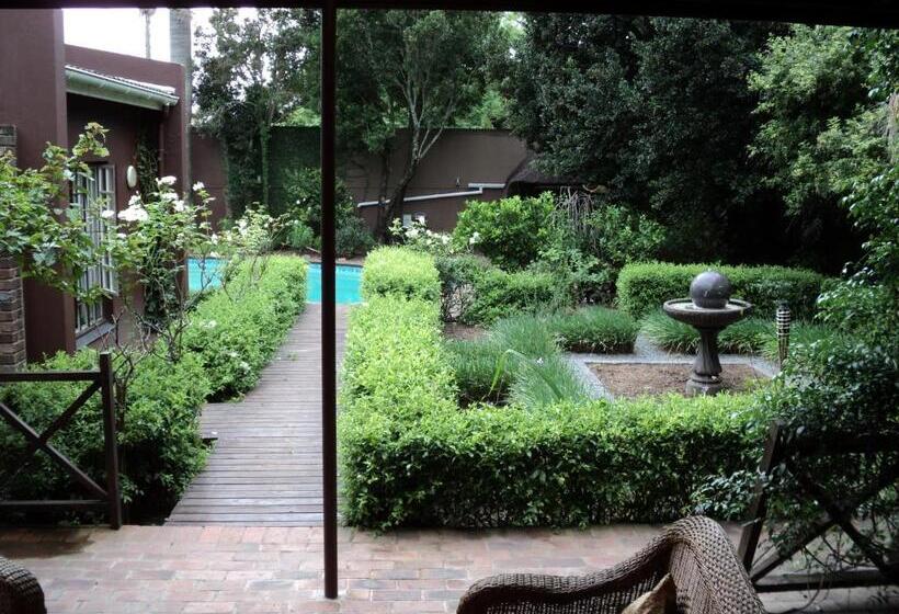 پانسیون Palm Tree Manor