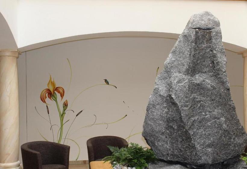 Donauhotel Lettnerhof