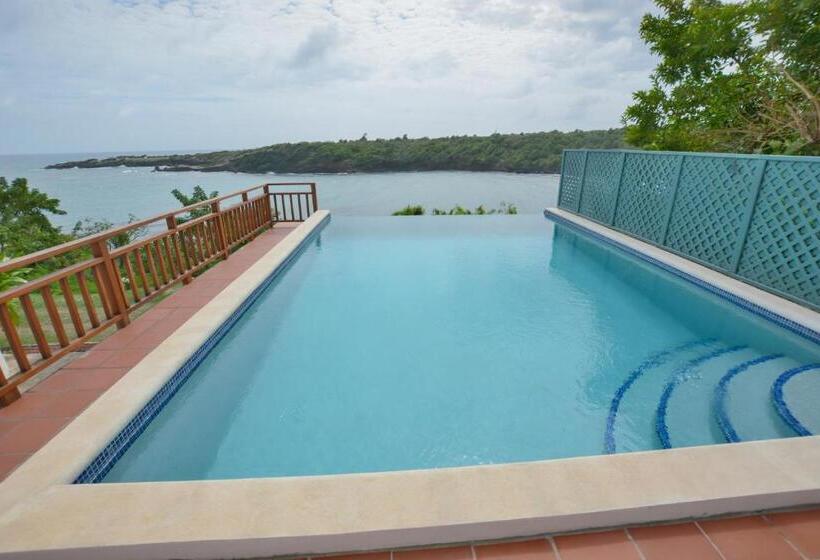 هتل Two Bays Beach Villa Apartment And Studios
