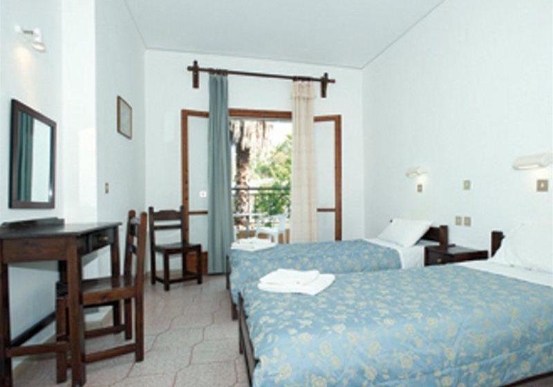 Отель Jessica Apartments