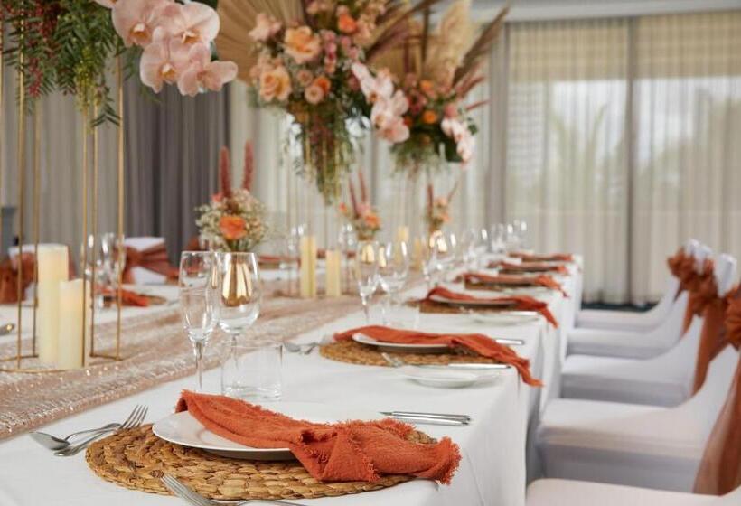 Отель Jw Marriott Gold Coast Resort & Spa