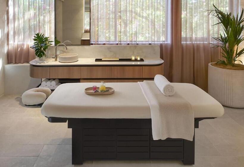 Отель Jw Marriott Gold Coast Resort & Spa