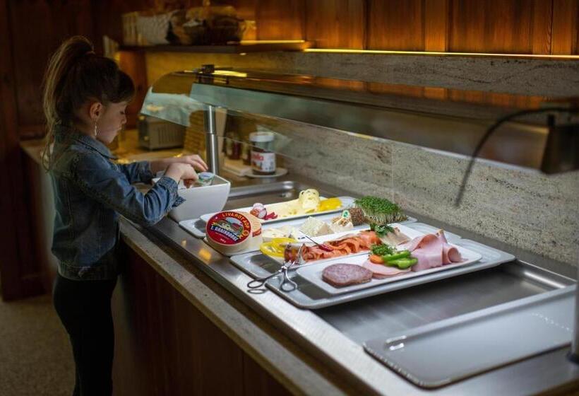 בית מלון כפרי Restaurant Meyer