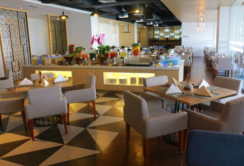 هتل Santika Mega City  Bekasi