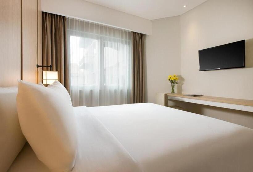 هتل Santika Mega City  Bekasi