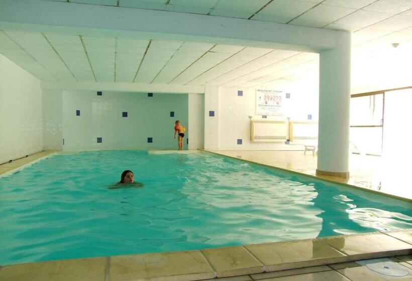 Uzes Appart Hotel Résidence Le Mas Des Oliviers