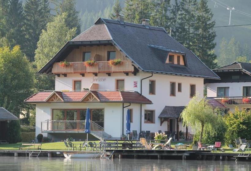 تختخواب و صبحانه Frühstückspension Seerose