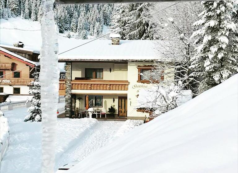 Bed and Breakfast Gästehaus Lukasser