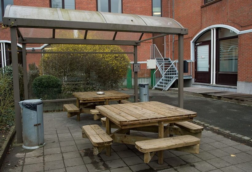 Generation Europe Youth Hostel