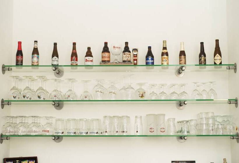 Generation Europe Youth Hostel