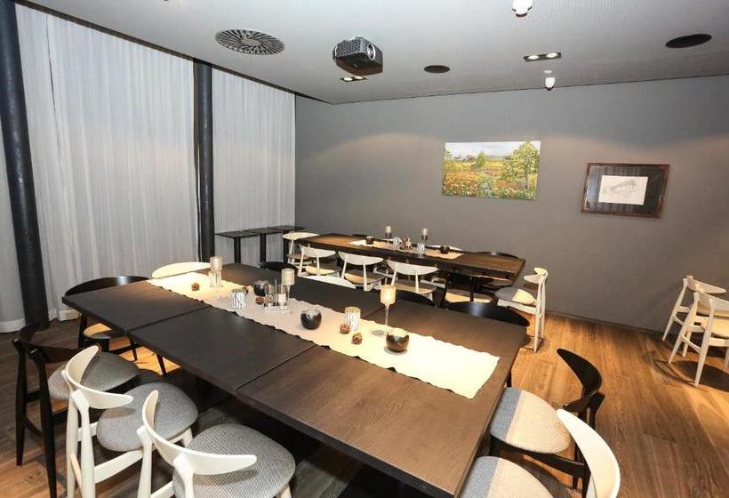 Badhaus   Hotel/restaurant/café