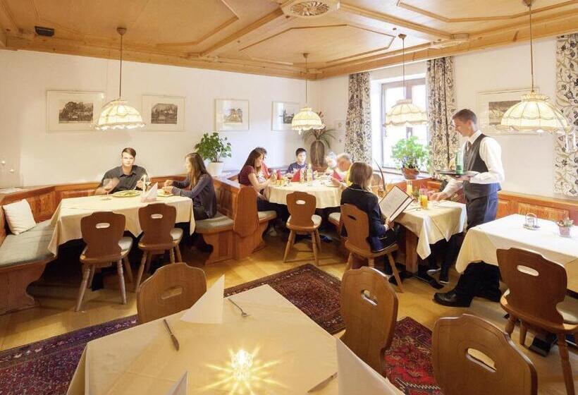 ホテル Gasthof Zur Traube