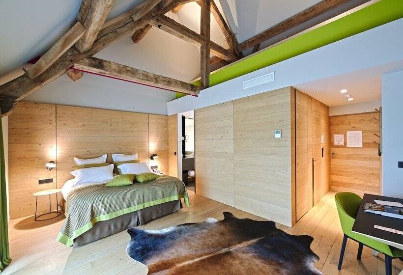 هتل Domaine De Naxhelet