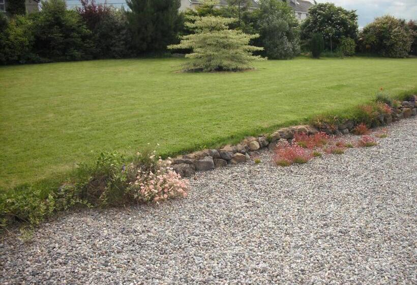 The Well Meadow B&b
