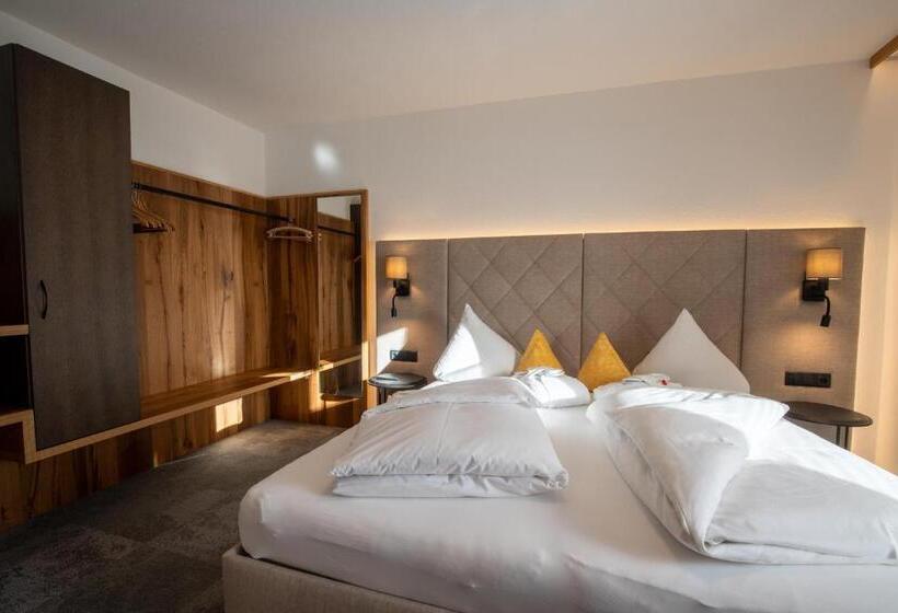 تختخواب و صبحانه Alpenresidenz Trisanna