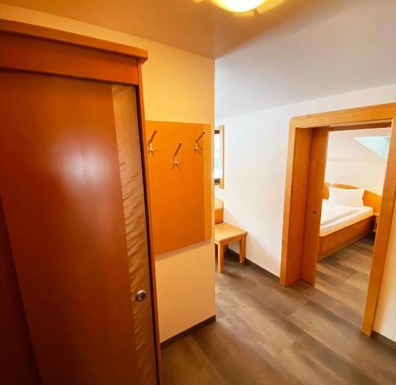 تختخواب و صبحانه Wellness Pension Jagahütt N