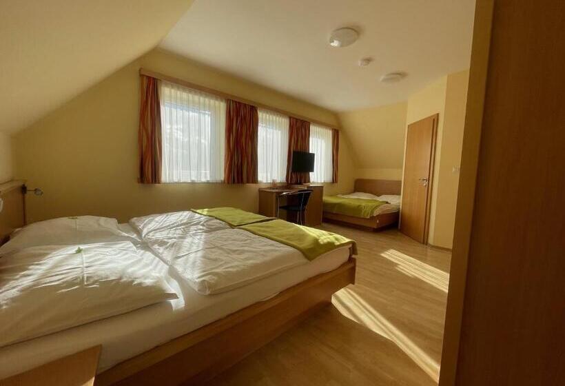 Highway   Bed & Breakfast