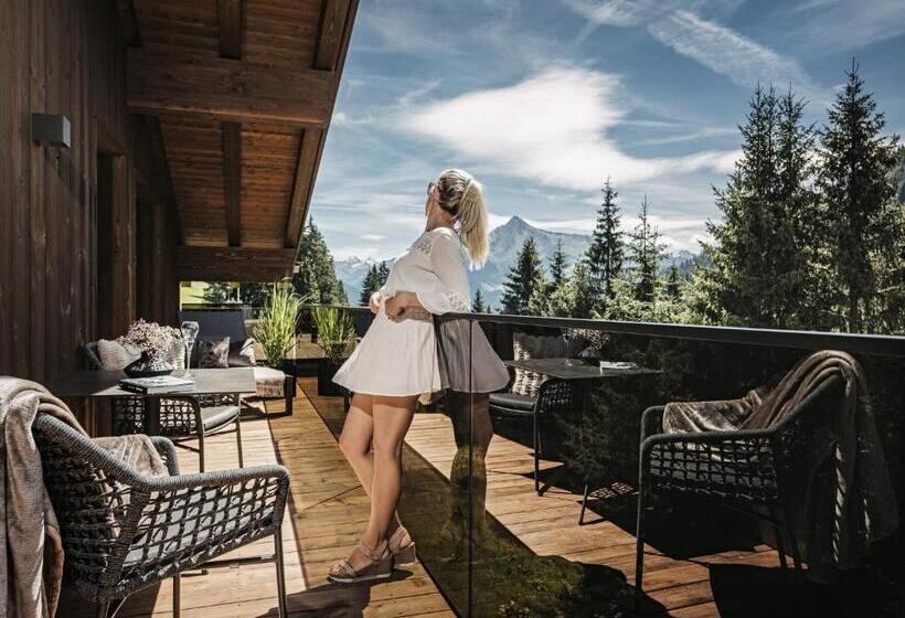 Отель Bergkristall Zillertal   Adults Only 16 Years Plus