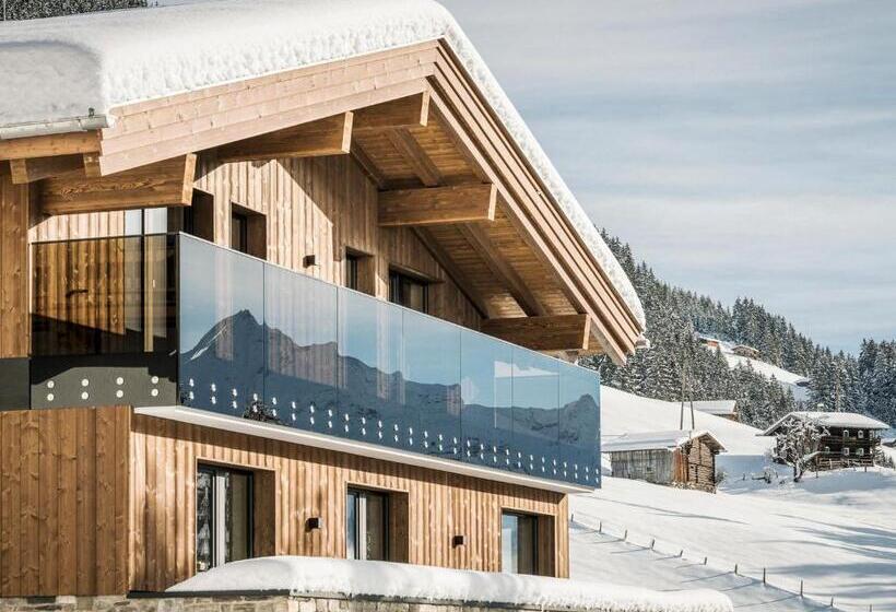 Отель Bergkristall Zillertal   Adults Only 16 Years Plus