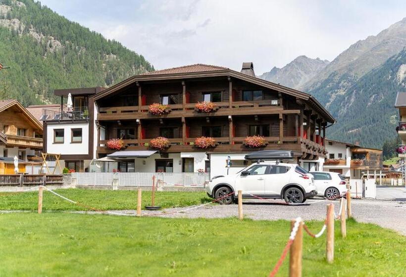 هتل Garni Maria Theresia