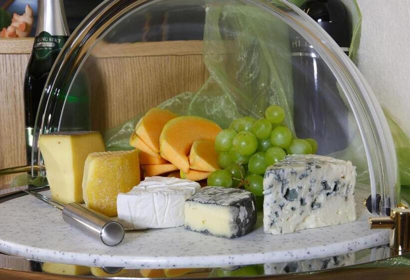 هتل Garni Maria Theresia