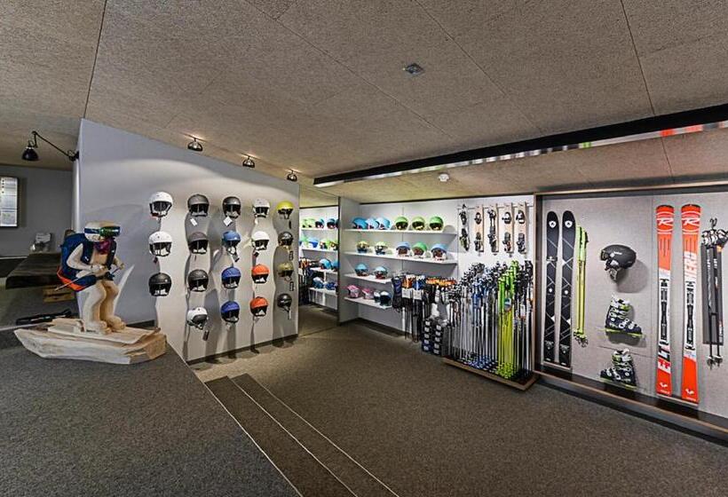 هتل Garni Sursilva