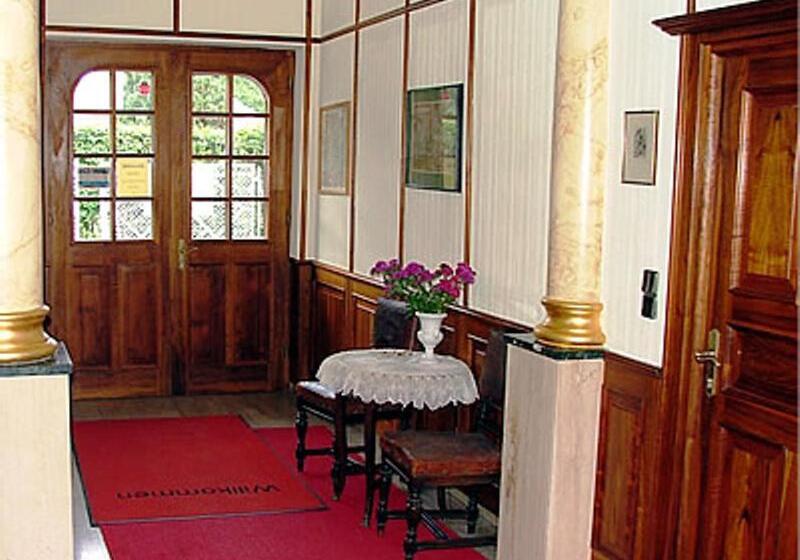 هتل Villa Auguste