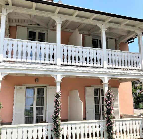 هتل Villa Auguste