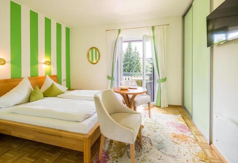 هتل Villa Konstanze