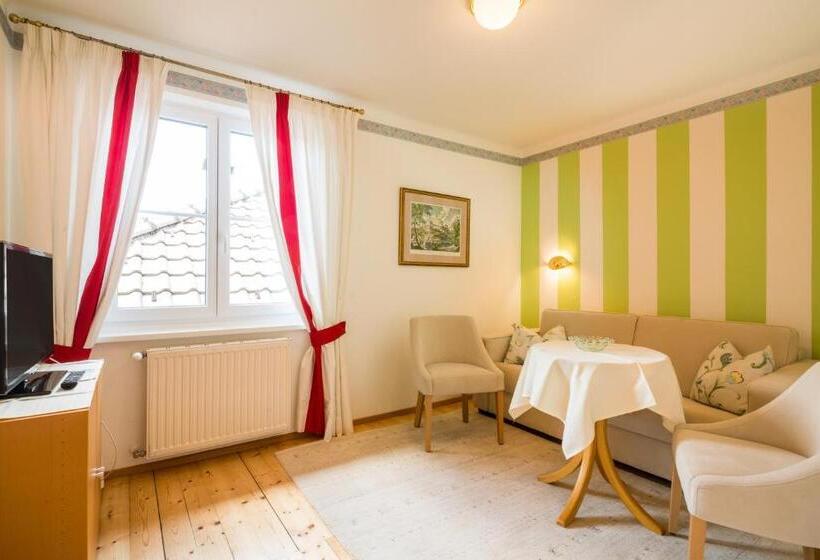 هتل Villa Konstanze