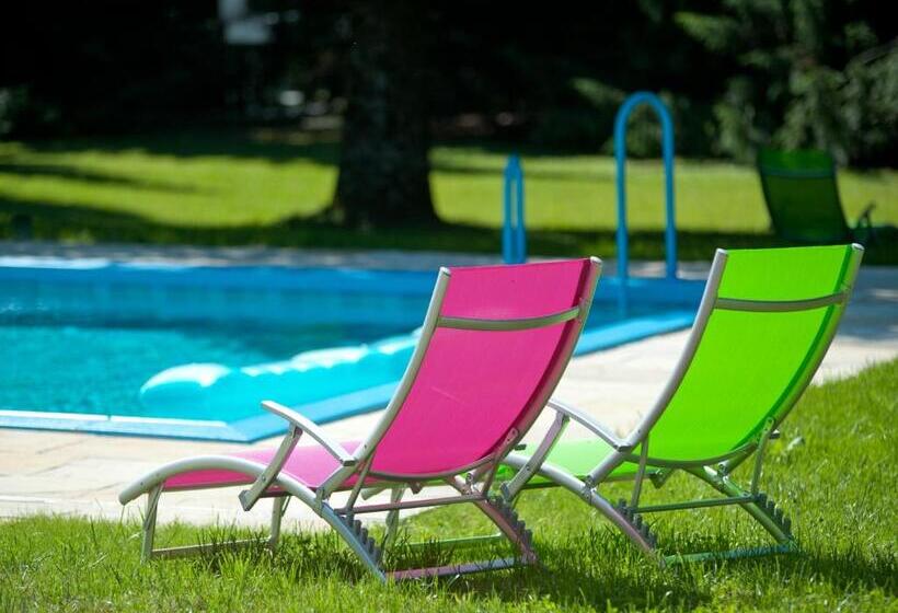 هتل Villa Konstanze