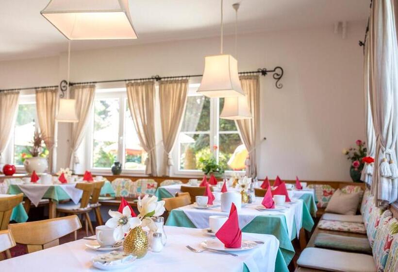 هتل Villa Konstanze