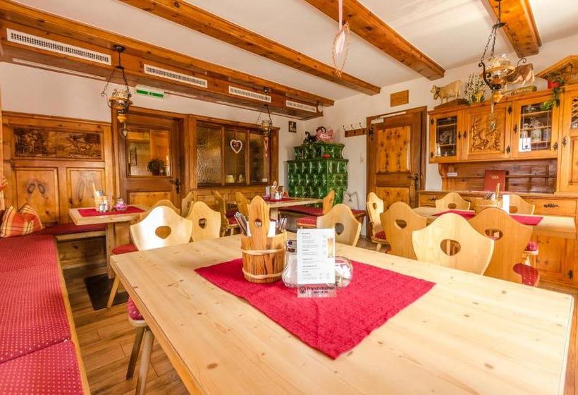 مبيت وإفطار Alpengasthof Enzianhof