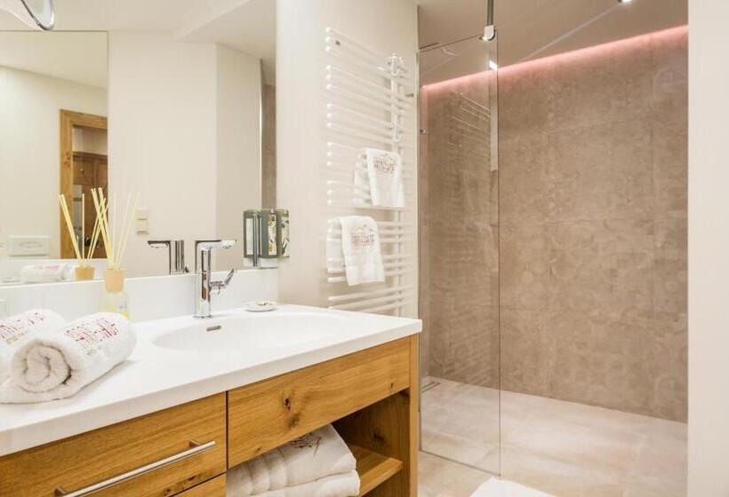 Familien  Und Wellnesshotel Hanneshof