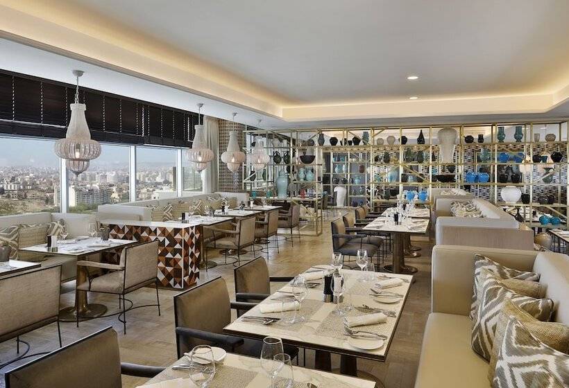 هتل Hilton Tangier City Center